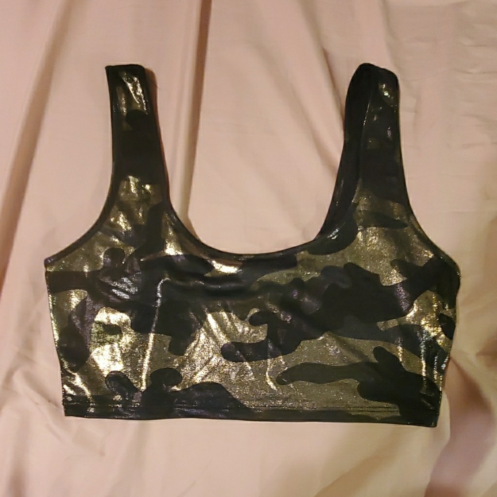Camo top